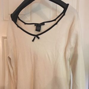 Larry Levine sweater